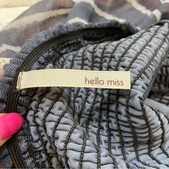 Hello Miss Strapless‎ Shirred Top Mini Dress Grey with Stripes Size Small - Picture 4 of 14